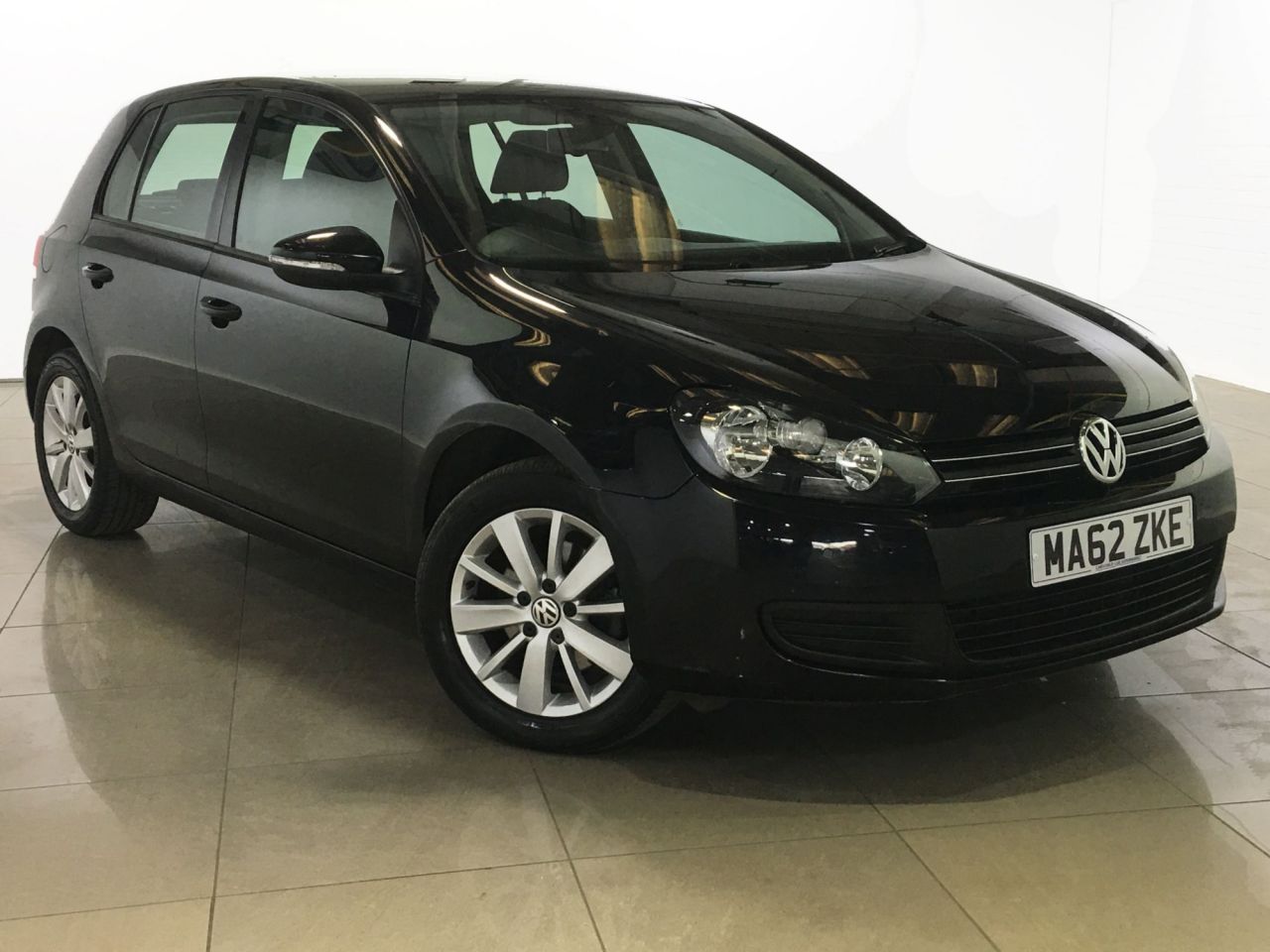 View our VOLKSWAGEN GOLF