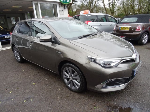 2016 66 Toyota Auris 1.8 VVT-I EXCEL TSS 5d AUTOMATIC SELF-CHARGING HYBRID 99 BHP