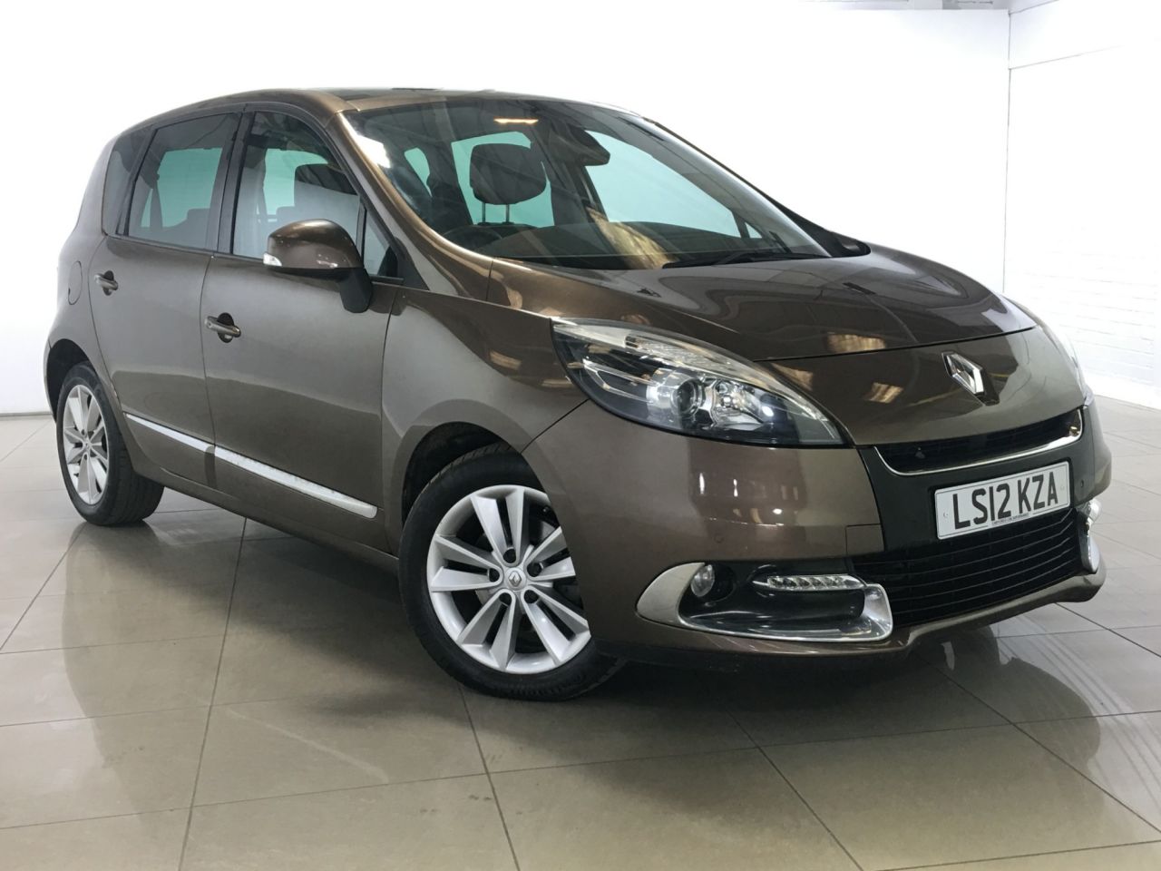 View our RENAULT SCENIC
