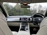USED 2012 62 JAGUAR XF 3.0 D V6 S PORTFOLIO 4d AUTO 275 BHP Ivory Leather Kalminos Alloys