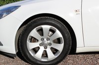 USED 2012 12 VAUXHALL INSIGNIA 2.0 SRI NAV CDTI 5d AUTO 157 BHP | LOW RATE FINANCE |