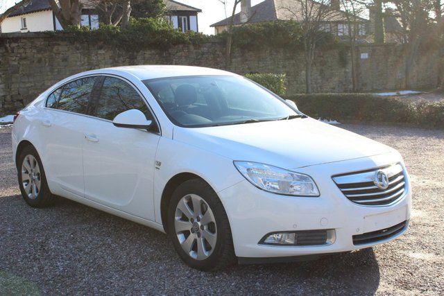 2012 12 Vauxhall Insignia 2.0 SRI NAV CDTI 5d AUTO 157 BHP