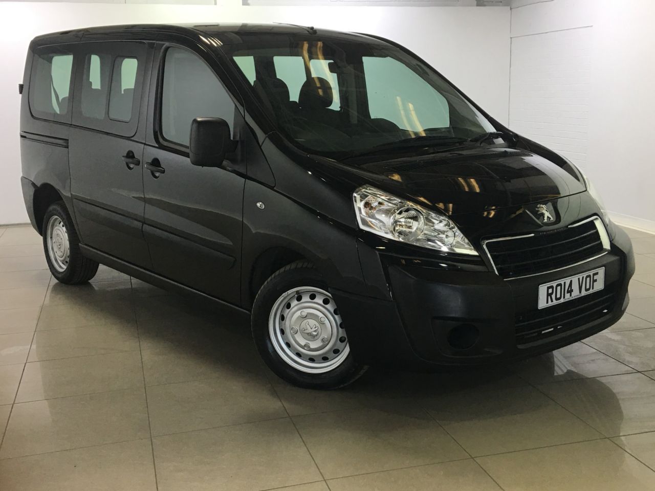 View our PEUGEOT EXPERT