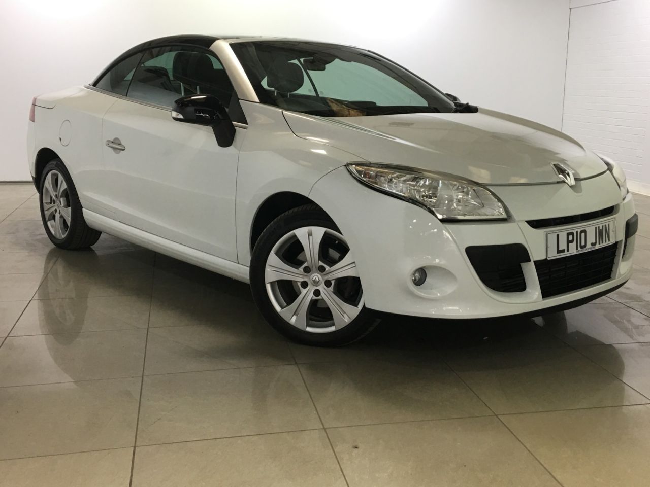 View our RENAULT MEGANE
