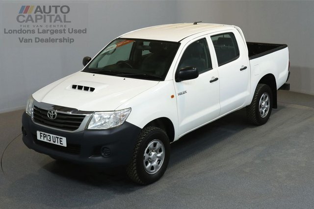 2013 13 TOYOTA HI-LUX 2.5 HL2 4X4 142 BHP MWB A/C