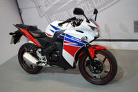USED 2017 67 HONDA CBR 125 R R-F  LIKE A BRAND NEW BIKE