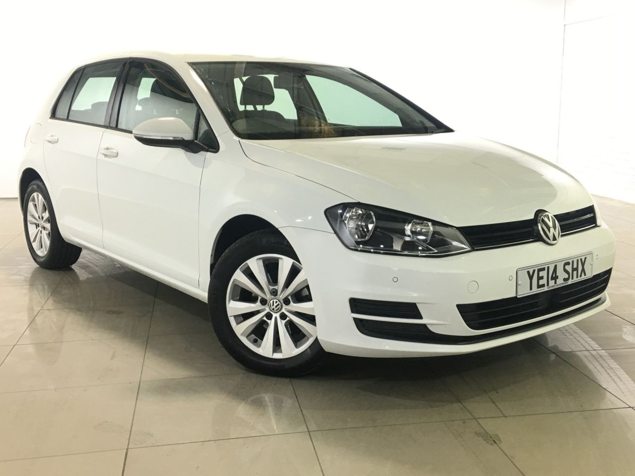 View our VOLKSWAGEN GOLF