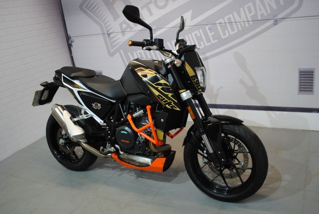 2016 16 KTM 690 Duke 16 