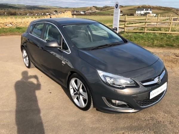 2014 64 Vauxhall Astra 2.0 CDTi 16V ecoFLEX SRi 5dr Hatchback 5d