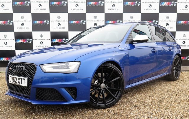 2012 62 Audi A4 4.2 RS4 AVANT FSI QUATTRO 5d AUTO 444 BHP