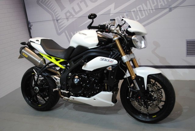 2011 11 Triumph Speed Triple 1050 1050cc SPEED TRIPLE 1050 