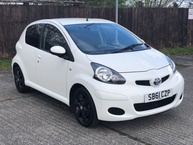 2011 61 Toyota Aygo 1.0 VVT-I GO 5d 67 BHP