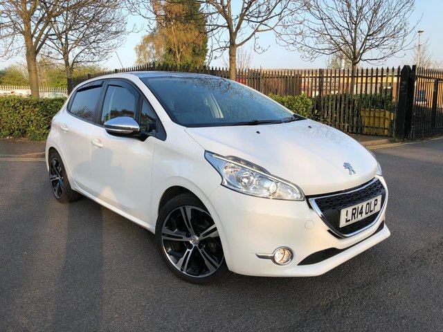 2014 Peugeot 208 1.2 STYLE 5d 82 BHP