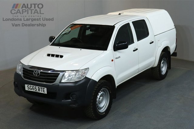 2015 65 TOYOTA HI-LUX 2.5 ACTIVE 4X4 D-4D 142 BHP MWB A/C