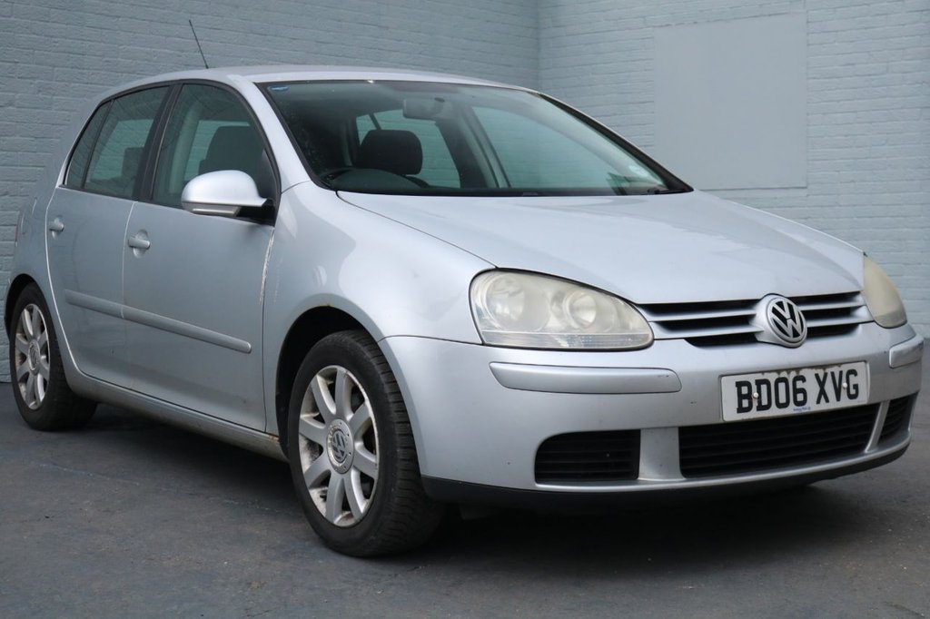 2006 06 VOLKSWAGEN GOLF 1.6 SPORT FSI 5d 115 BHP