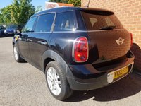 USED 2012 12 MINI COUNTRYMAN 1.6 COOPER D 5d CHILLI PACK -- RED / BLACK LEATHER 