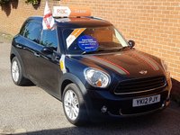 USED 2012 12 MINI COUNTRYMAN 1.6 COOPER D 5d CHILLI PACK -- RED / BLACK LEATHER 