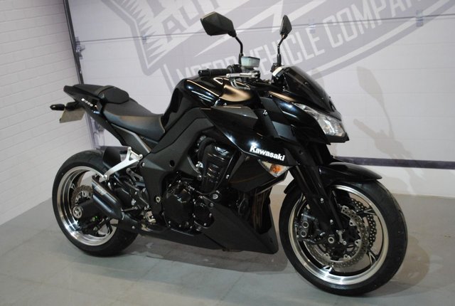 2011 11 Kawasaki Z1000 DBF 