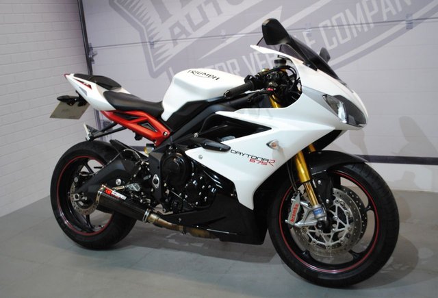 2014 64 Triumph Daytona 675 R Abs 675cc