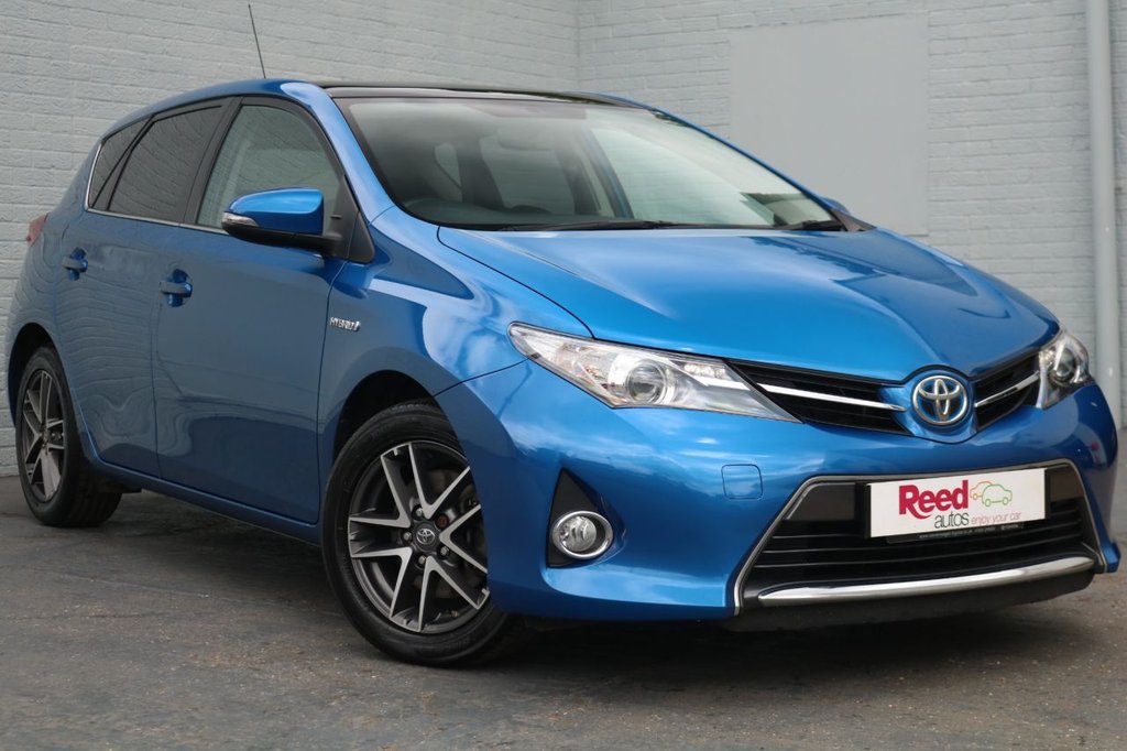 2014 64 TOYOTA AURIS 1.8 VVT-I ICON PLUS 5d AUTO 98 BHP