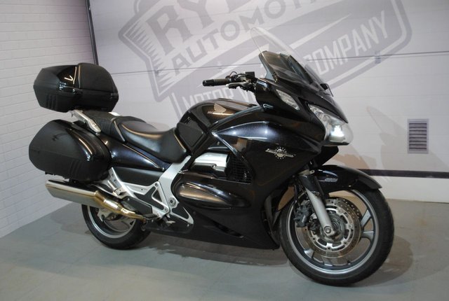 2010 10 Honda St1300 Pan European A-9 