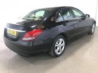USED 2016 65 MERCEDES-BENZ C CLASS 2.0 C200 SE 4d Sat Nav/Black Leather