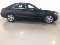 USED 2016 65 MERCEDES-BENZ C CLASS 2.0 C200 SE 4d Sat Nav/Black Leather