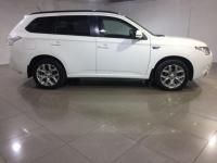 USED 2014 14 MITSUBISHI OUTLANDER 0.0 PHEV GX 3H 5d  1 Owner/Full Black Leather