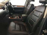 USED 2012 12 VOLKSWAGEN TOUAREG 3.0 V6 SE TDI BLUEMOTION TECHNOLOGY 5d Sat Nav/Black Leather