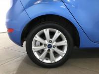 USED 2009 09 FORD FIESTA 1.2 ZETEC 5d 81 BHP Ideal Family Car/Air Con