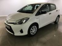 USED 2014 63 TOYOTA YARIS 1.5 HYBRID ACTIVE 5d One Owner From New