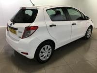 USED 2014 63 TOYOTA YARIS 1.5 HYBRID ACTIVE 5d One Owner From New