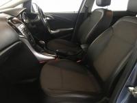 USED 2013 62 VAUXHALL ASTRA 1.6 SE 5d AUTO Great Car