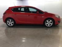 USED 2013 63 VAUXHALL ASTRA 1.7 SRI CDTI ECOFLEX S/S 5d Great Car