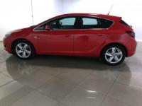 USED 2013 63 VAUXHALL ASTRA 1.7 SRI CDTI ECOFLEX S/S 5d Great Car