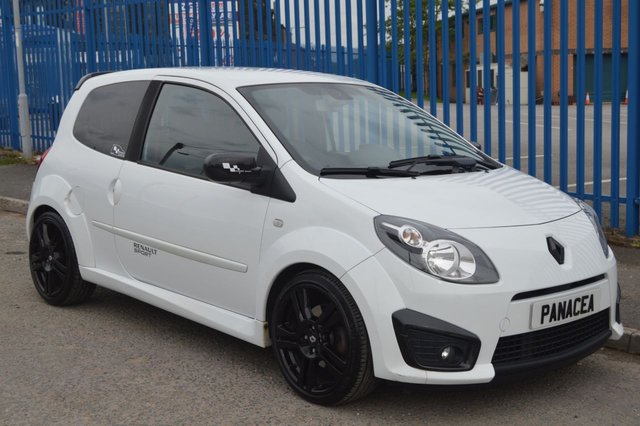 2010 10 Renault Twingo 1.6 RENAULTSPORT 3d 133 BHP