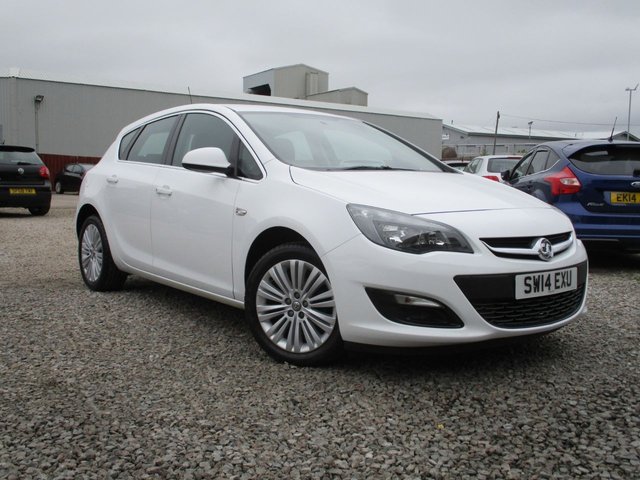 2014 14 VAUXHALL ASTRA 1.4 EXCITE 5d 98 BHP