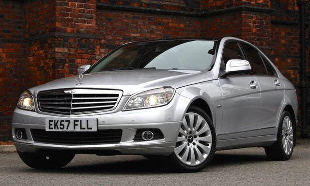 2007 57 Mercedes-Benz C Class 3.0 C320 CDI ELEGANCE 4d AUTO 222 BHP