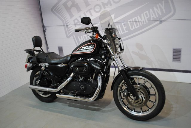 2010 10 Harley-Davidson XL 883 R SPORTSTER