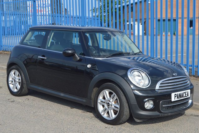 2013 63 MINI Hatch Cooper 1.6 COOPER 3d 122 BHP