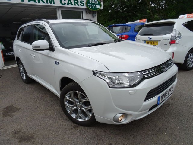 2015 15 Mitsubishi Outlander 2.0 PHEV GX 4H 5d AUTOMATIC PLUG-IN HYBRID 162 BHP FOUR WHEEL DRIVE