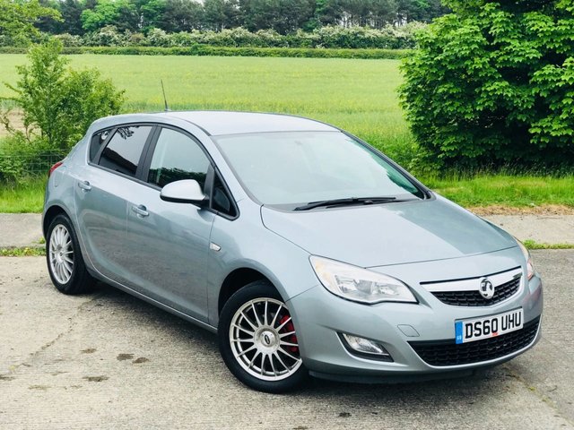 2011 60 Vauxhall Astra 1.6 EXCLUSIV 5d 113 BHP