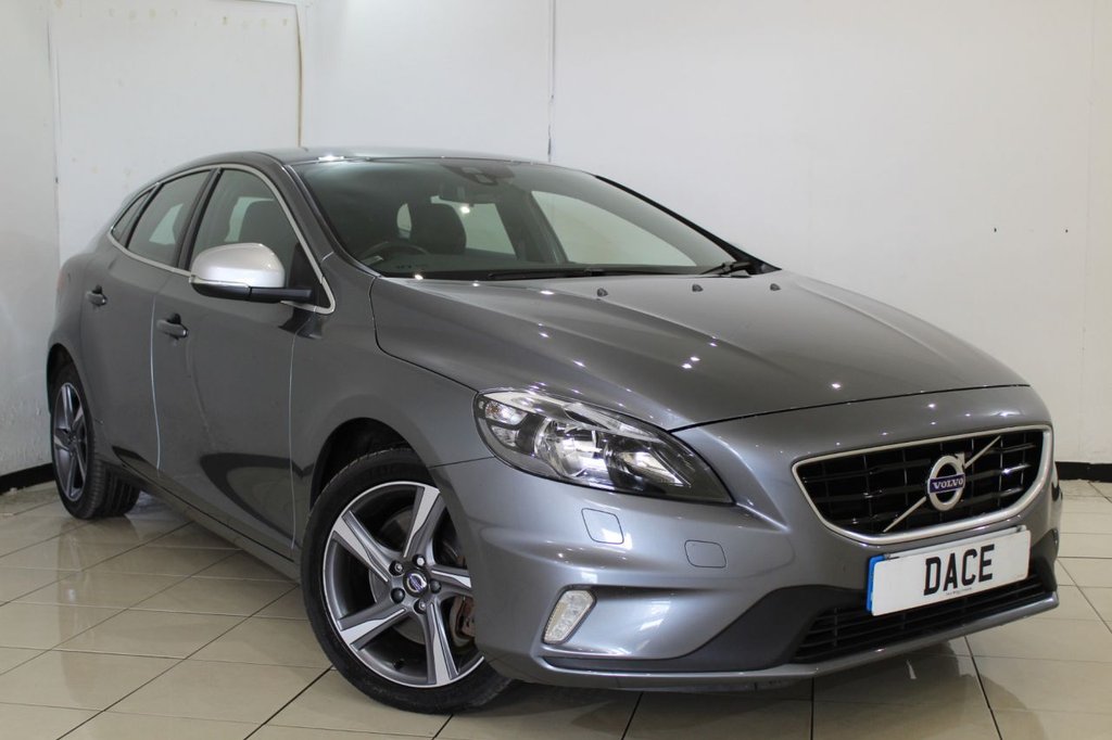 View our VOLVO V40