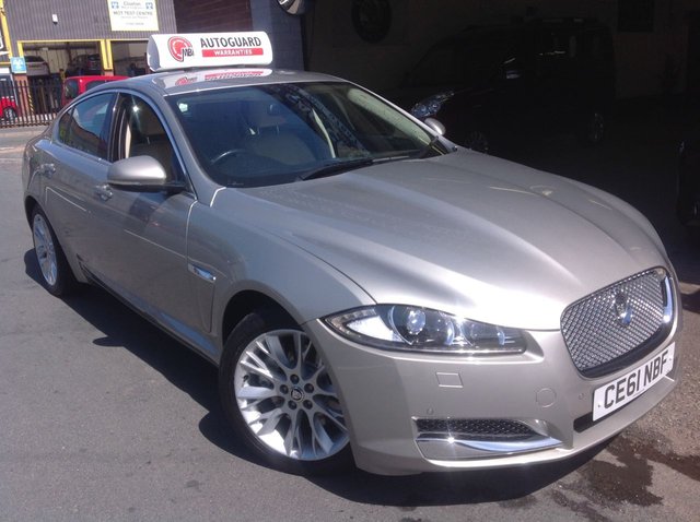 2012 61 Jaguar Xf 3.0 V6 LUXURY 4d AUTO 240 BHP