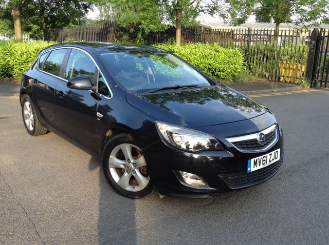 2011 61 Vauxhall Astra 2.0 SRI CDTI S/S 5d 163 BHP
