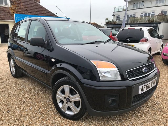2010 60 Ford Fusion 1.6 ZETEC 5d AUTOMATIC