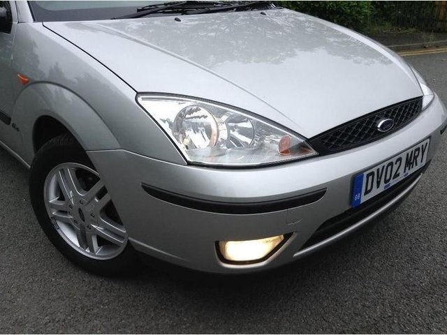 2002 02 Ford Focus 1.6 ZETEC 5d 99 BHP