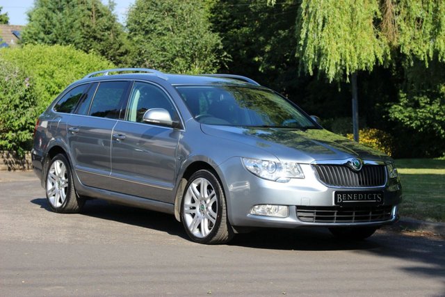 2010 60 Skoda Superb 1.8 ELEGANCE TSI DSG 5d AUTO 159 BHP