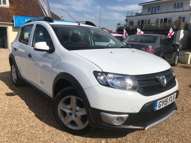 2015 15 Dacia Sandero 0.9 STEPWAY AMBIANCE TCE 5d 90 BHP