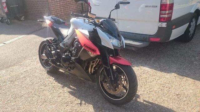 2010 10 Kawasaki Z1000 DAF 